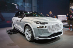 Audi-Prototype-_2023IX_