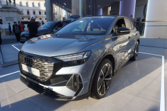 Audi-Q4-e-tron-_2023IX