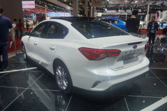 Changan-Ford-New-Focus-Sedan-Titanium-_2019IV-