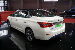 Dongfeng-Nissan-Sylphy-Zero-Emission-_2019IV-