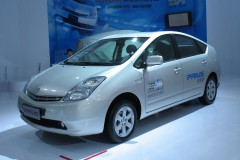 FAW-Toyota-Prius-_2006XI_