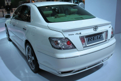 FAW-Toyota-Reiz-_2006XI-