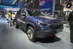 Guangqi-Jeep-Cherokee-_2019IV