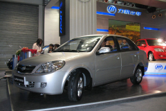 Lifan-520-sedan-LF-7130-_2006XI_