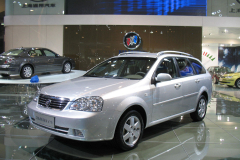 Shanghai-Buick-Excelle-Wagon-_2006XI_