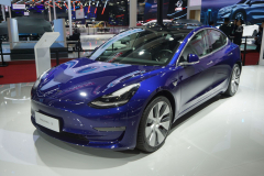 Tesla-Model-3-_2019IV__
