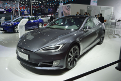 Tesla-Model-S-_2019IV
