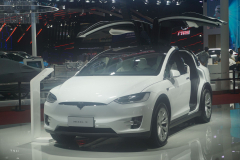 Tesla-Model-X-_2019IV