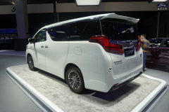 Toyota-Alphard-Hybrid-_2019IV-