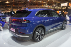 1_VinFast-VF-8-_2022X-