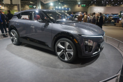 VinFast-VF-7-_2022X__