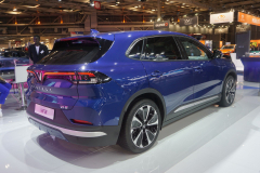 VinFast-VF-8-_2022X-